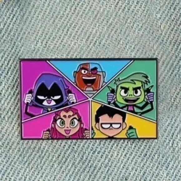 Independent Other - Go Titan Power! Exclusive Teen Titans GO! Animated Adventure Enamel Pin